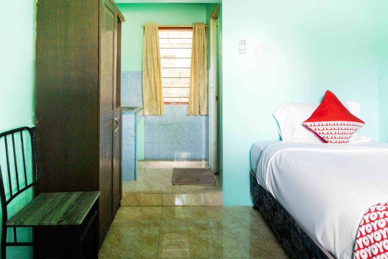 OYO 3095 Semarapura Homestay Makassar Luaran gambar