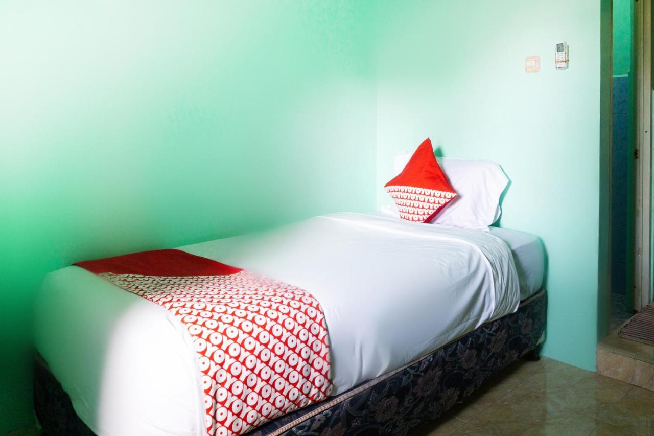 OYO 3095 Semarapura Homestay Makassar Luaran gambar