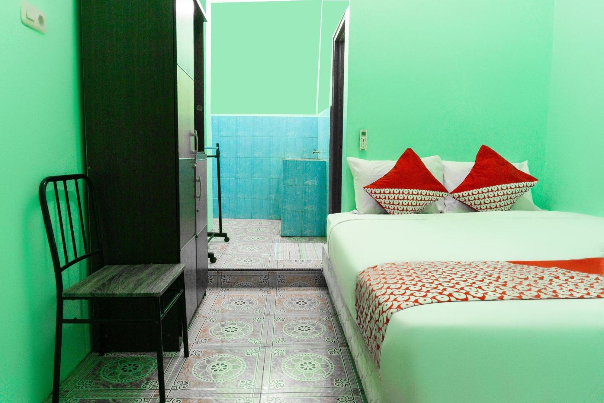 OYO 3095 Semarapura Homestay Makassar Luaran gambar